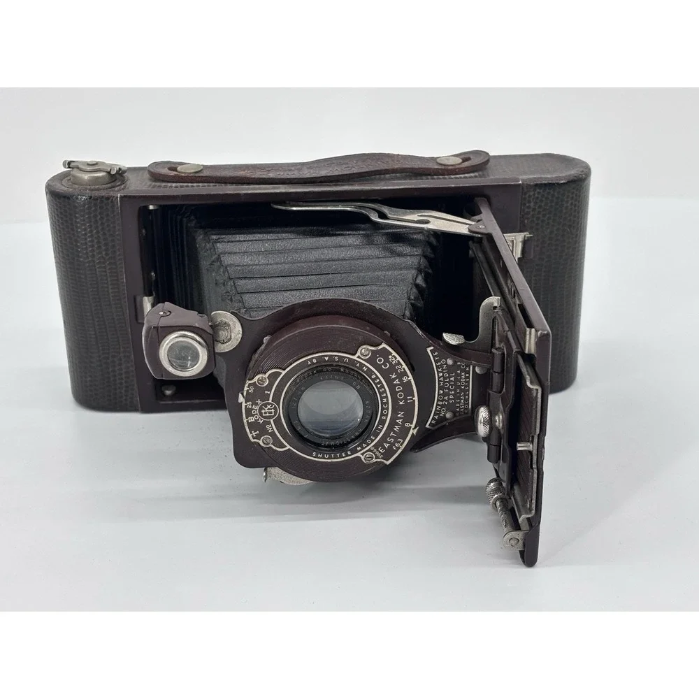 Vintage Kodak Rainbow Hawk-Eye No 2A Folding Special Camera 1930s Film TV Prop